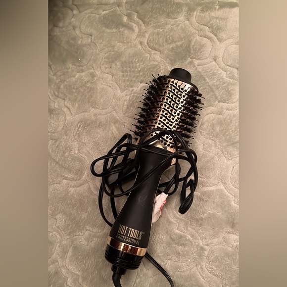 Gold Hot Tools Round Brush Blow Dryer - Picture 2 of 4